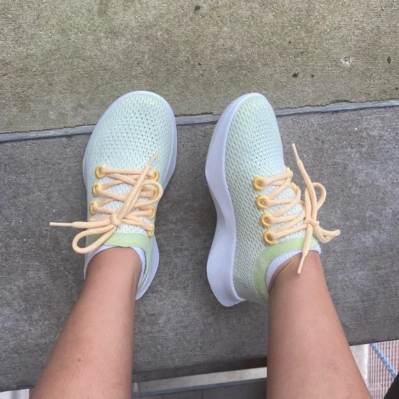 ALLBIRDS Tree Dasher / Gaia (White Sole) / Size 6 - Picture 2 of 6